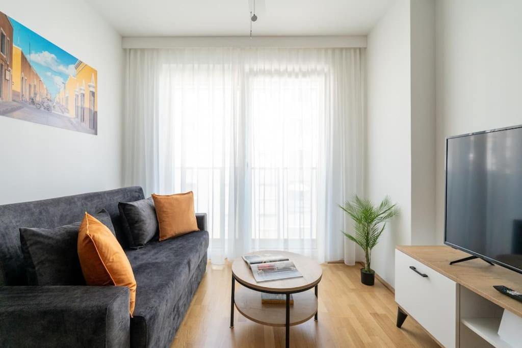 Urban 1br Retreat, Easy Link By Hm Appartement
